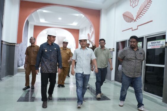 Bupati Kampar Tinjau Progres Renovasi Masjid Islamic Center Bangkinang, Bangun Harapan dan Kenyamanan Beribadah